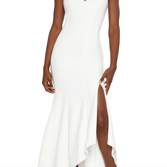 Xscape cream gown Size 12 - Picture 6 of 16